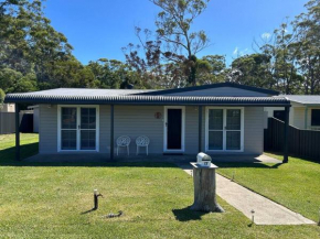 Elanora - home by the sea in Sussex Inlet, Sussex Inlet